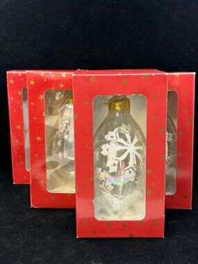 Vtg Clear White Snowflake Onion Shaped Christmas Ornament Set of 4 2 Big 3 Small